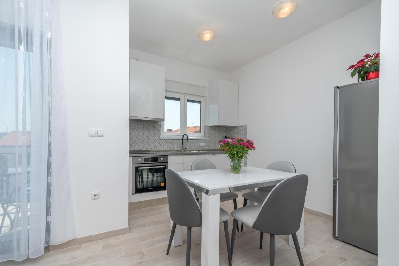 Apartment Pjer
